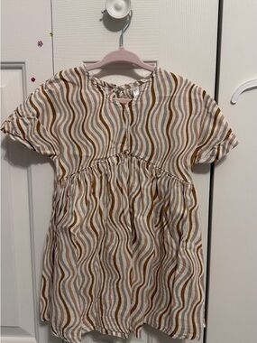 Rylee + Cru Maxwell Dress in the 'Retro Waves' print 2-3Y